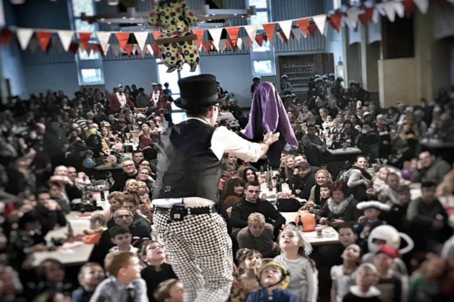 Carsten Risse - Zauberkunst, Hypnose, Moderation - Stand_Up Magic
